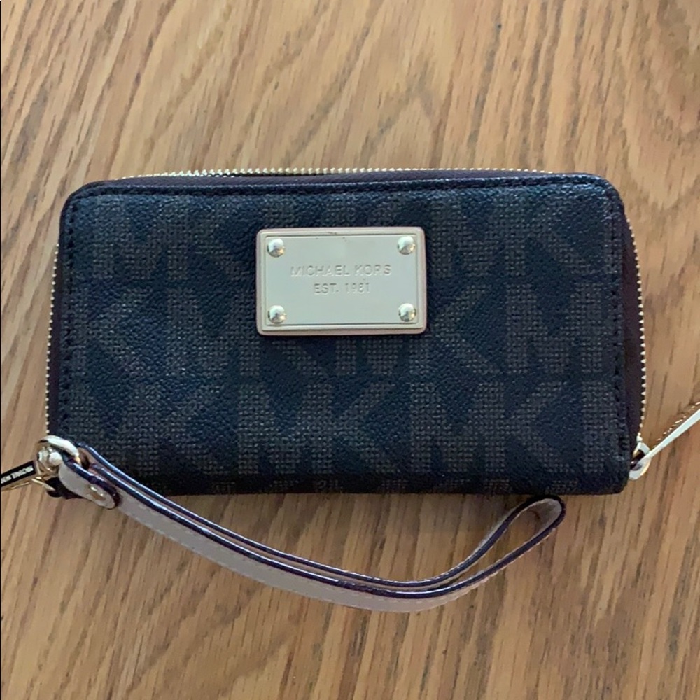 MK mini wallet